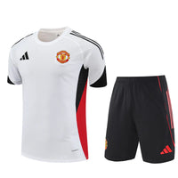 Maillot et short du Manchester United - 25/26